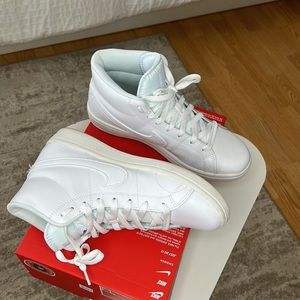 SOLD!! Nike Court Royale Mid 2 Sneakers